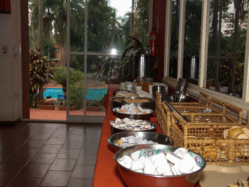 Iguazu Inn Hostel Puerto Iguazú Exterior foto